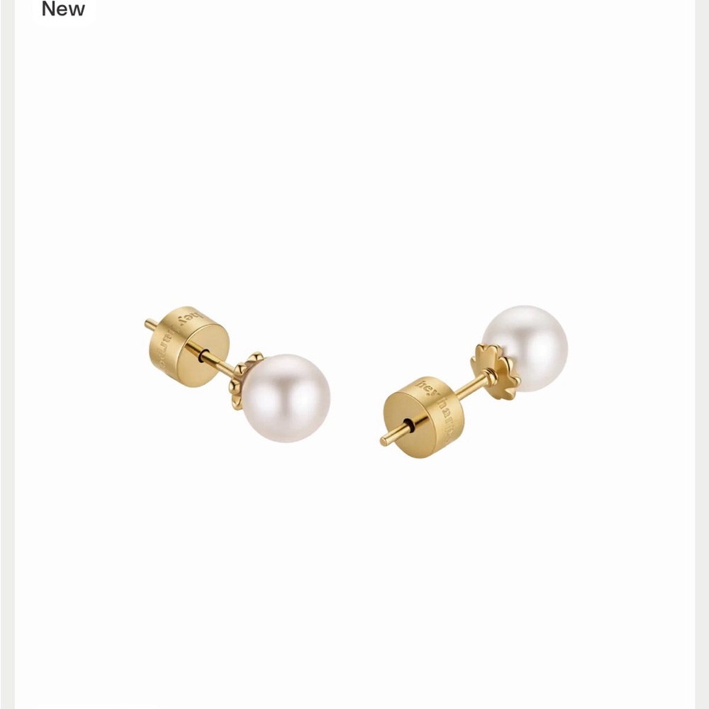 Hey Harper Pearl Stud Earrings